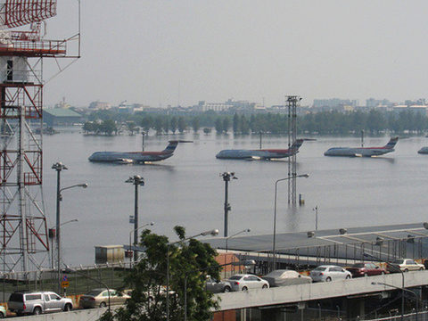 Airport fed up of old aircraft blocking space