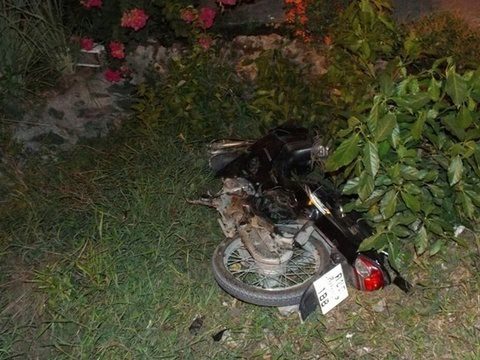 Phuket police hunt for hit and run minivan driver