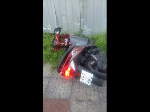 Aussie injured after crashing motorbike into fence in Phuket