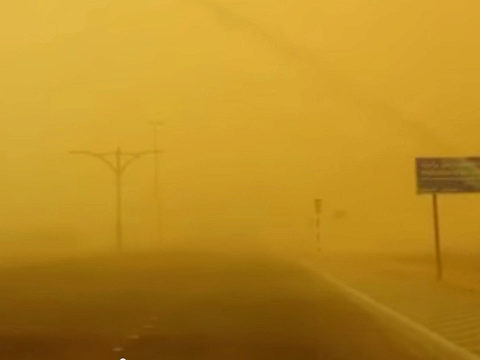 Abu Dhabi sandstorm leaves 500 passengers stuck in Phuket: VIDEO