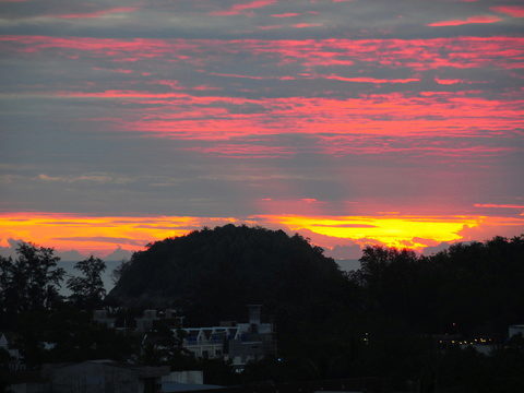 Thumb sunset over koh phu in kata